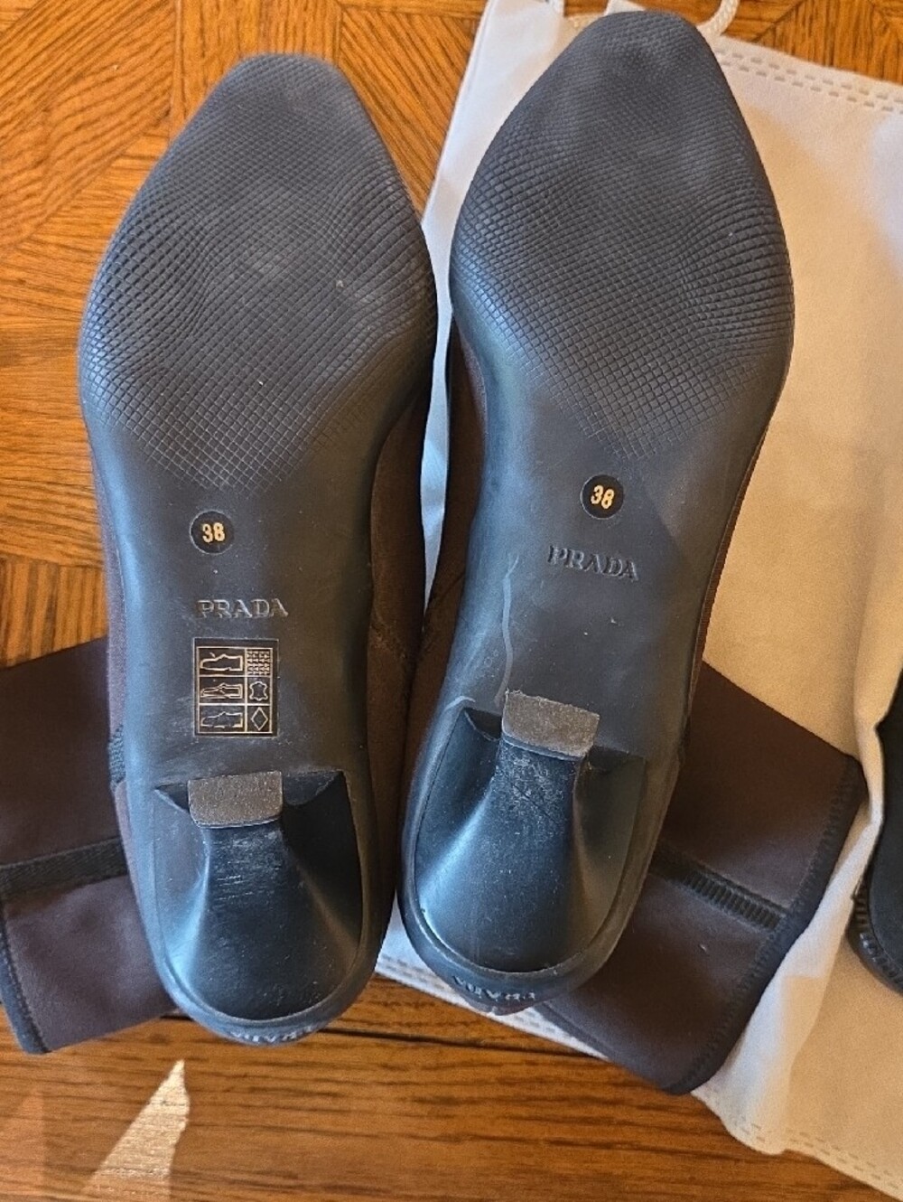 PRADA & GUCCI Shoe Bundle - Picture 7 of 8